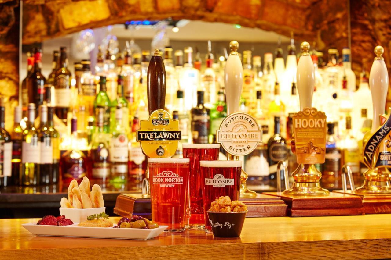 ホテル The Deddington Arms エクステリア 写真