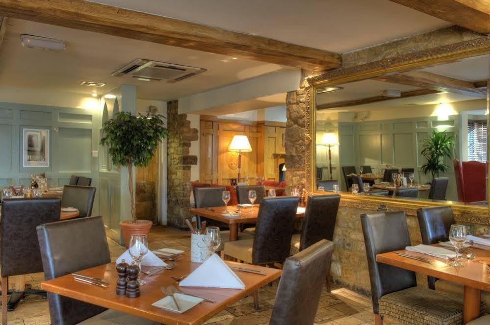 ホテル The Deddington Arms エクステリア 写真